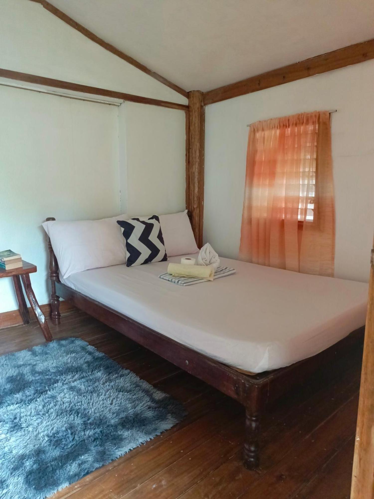 Mil'S Hillside Tourist Inn San Vicente  Ngoại thất bức ảnh