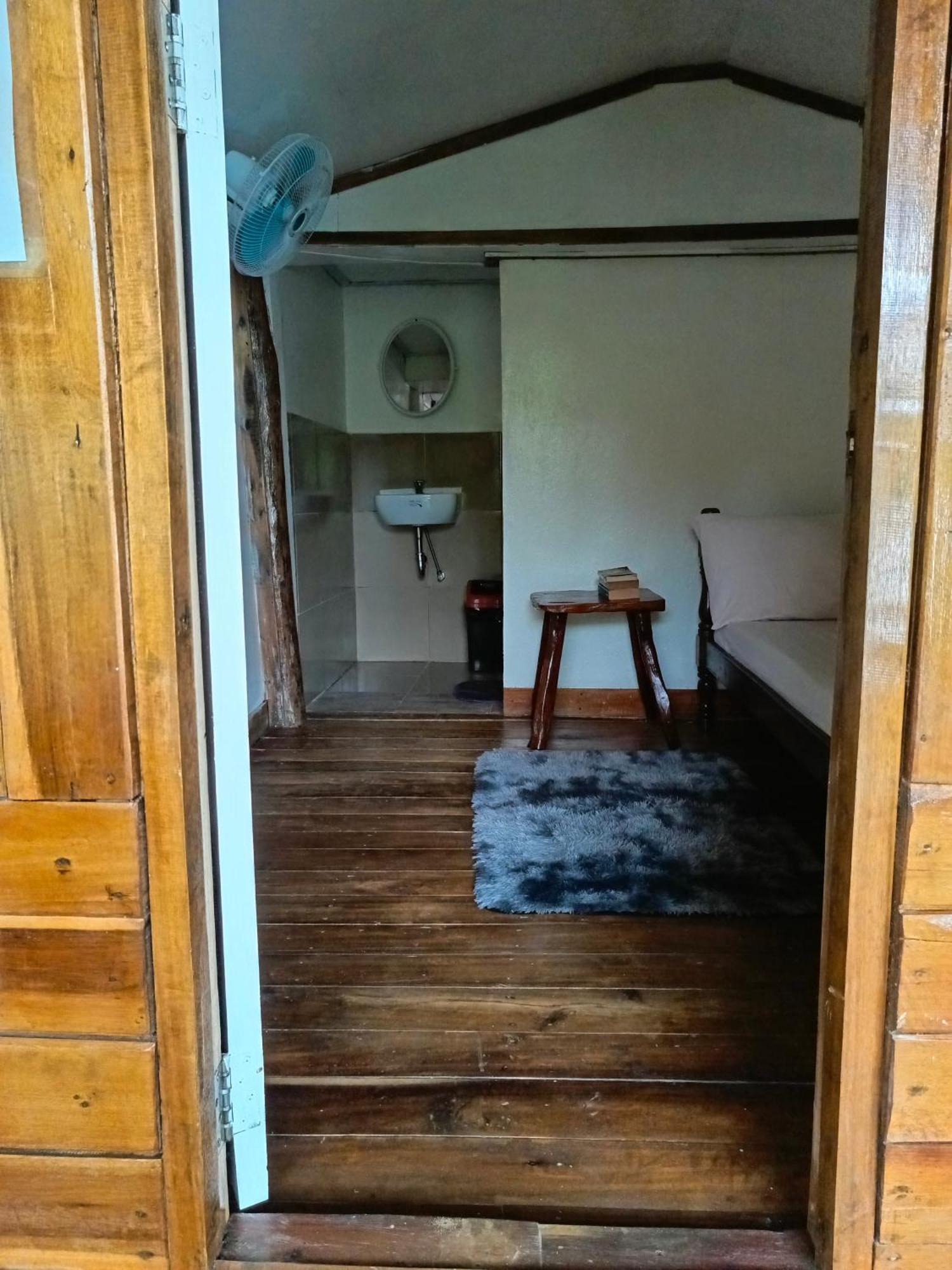 Mil'S Hillside Tourist Inn San Vicente  Ngoại thất bức ảnh