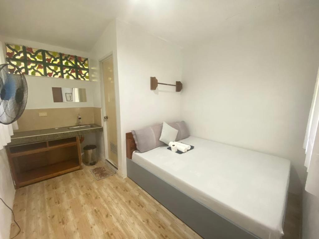 Mil'S Hillside Tourist Inn San Vicente  Ngoại thất bức ảnh